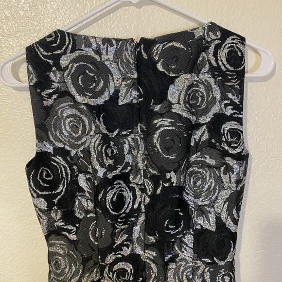 ST JOHN COUTURE Suit Dress Black Caviar & Silk Metallic Silver Rose Sheath Sz‎ 0 - Picture 5 of 11